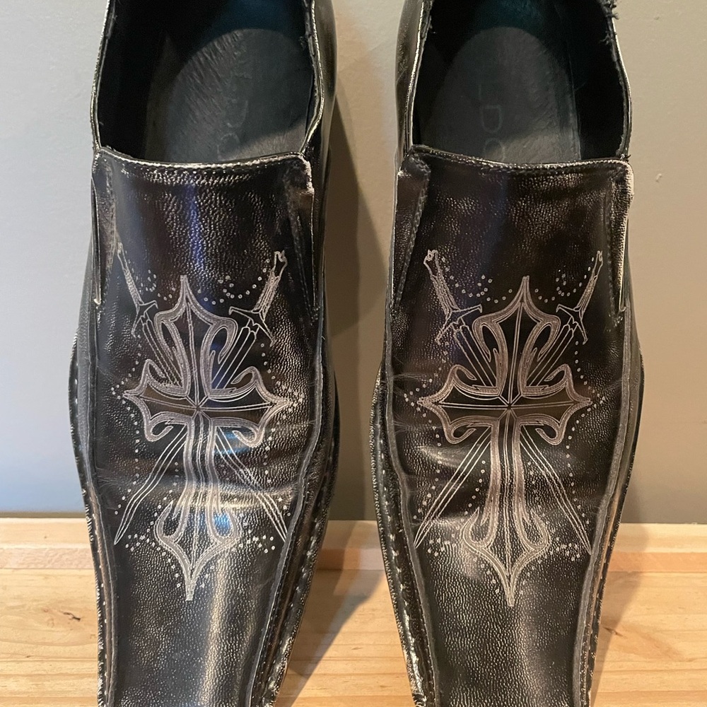 Vintage Aldo Black Leather Men's Loafers with Cross Design